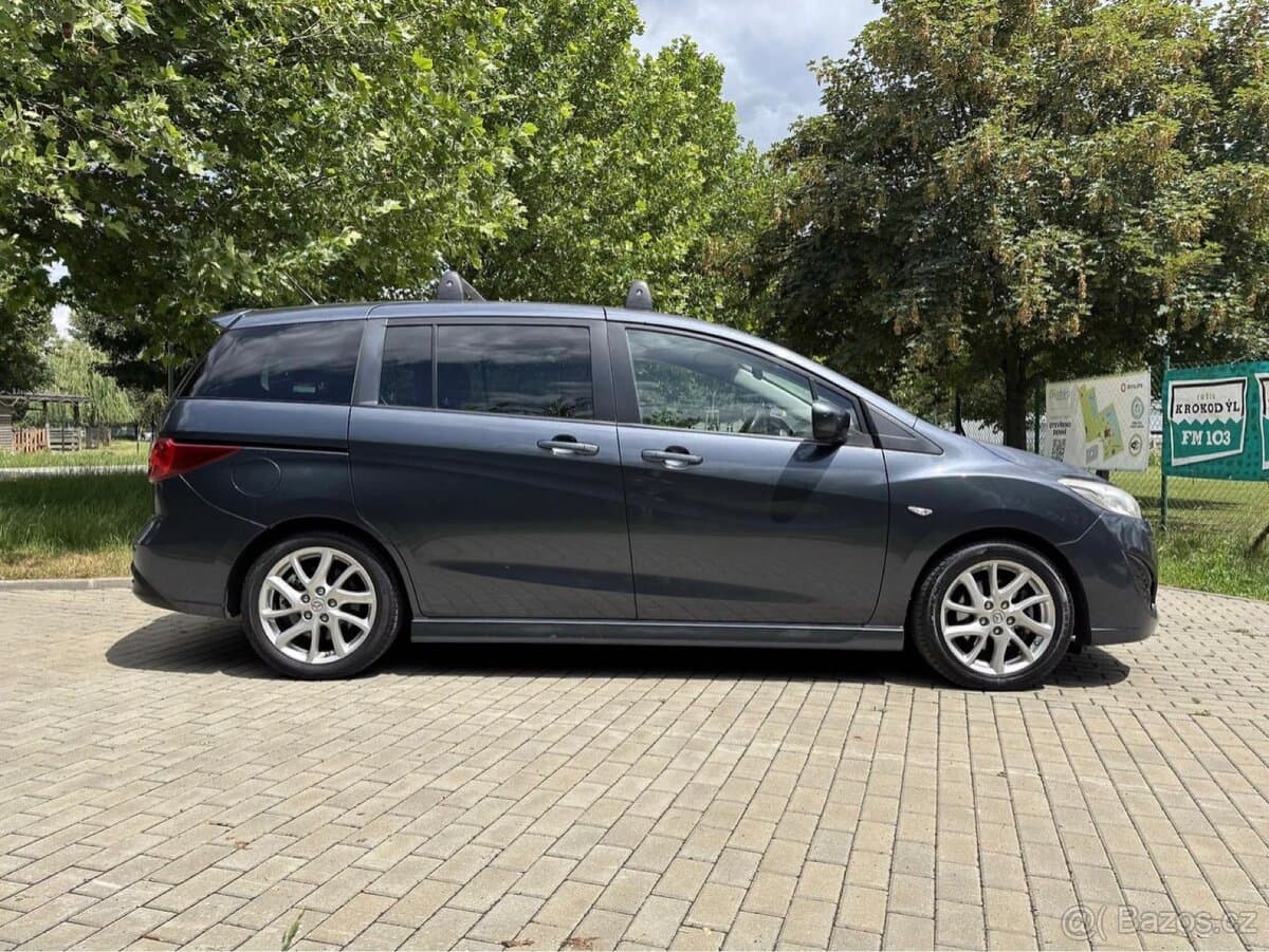 2011 Mazda 5 - 5