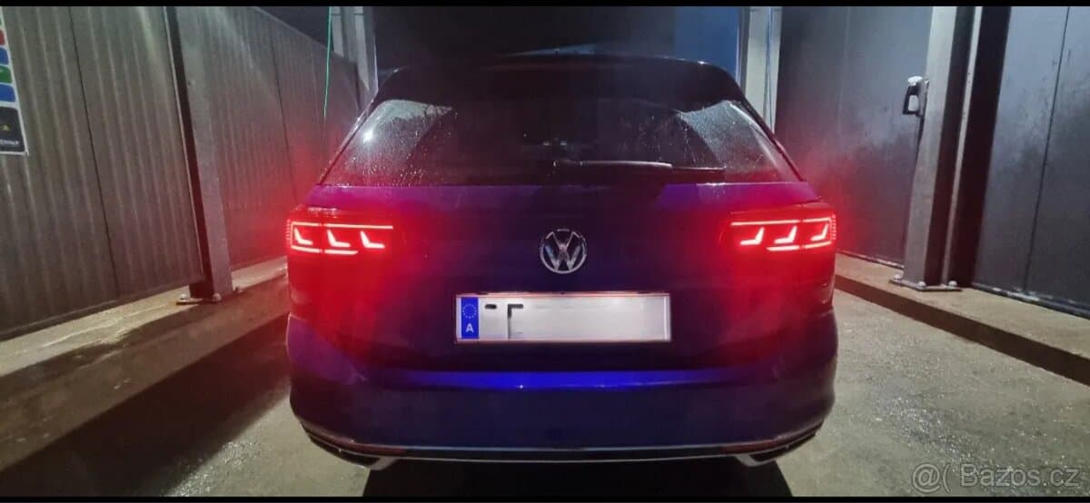 2019 Volkswagen PASSAT - 5