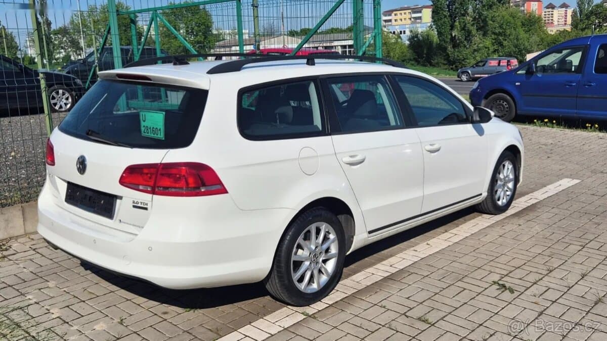 2014 Volkswagen PASSAT - 5