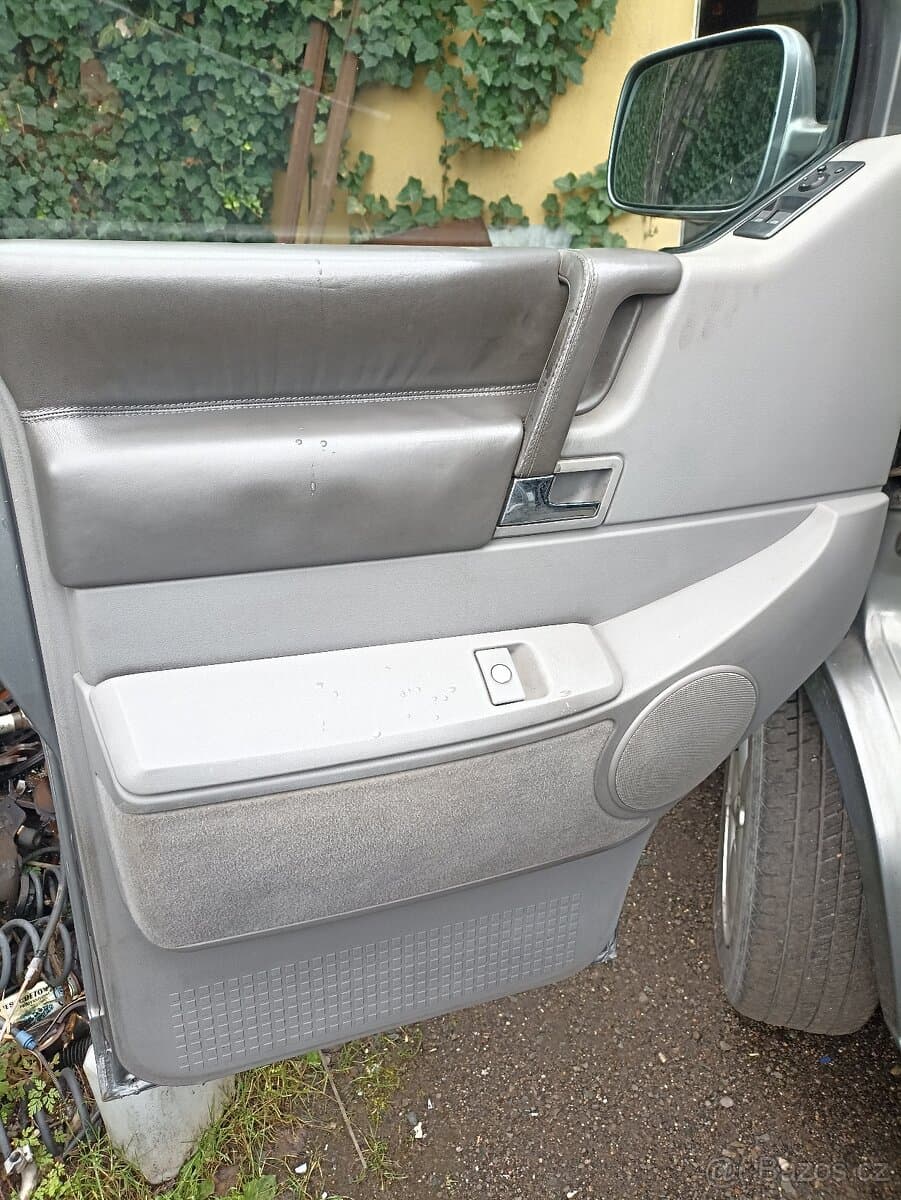 2003 Volkswagen MULTIVAN - 5