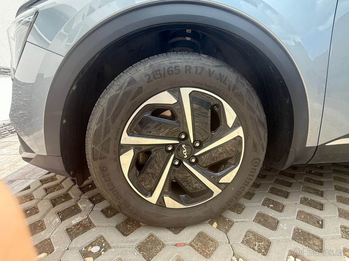 2022 Kia SPORTAGE - 5