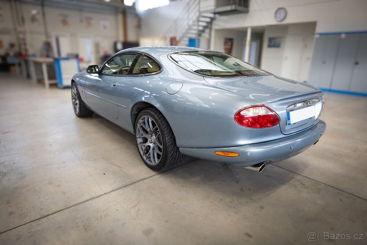 2002 Jaguar XK - 5
