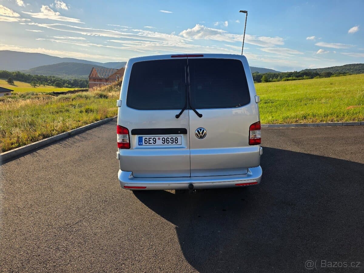 2010 Volkswagen CARAVELLE - 5