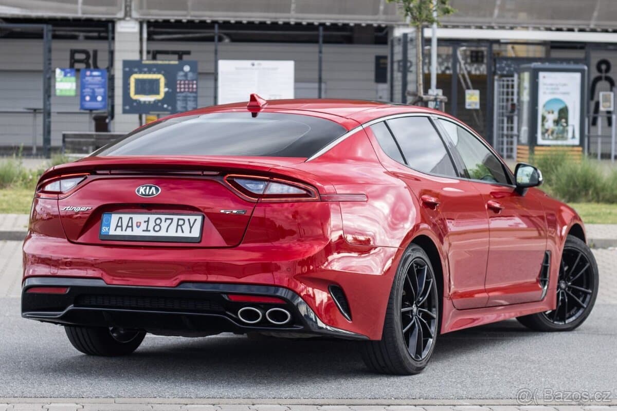2019 Kia STINGER - 5