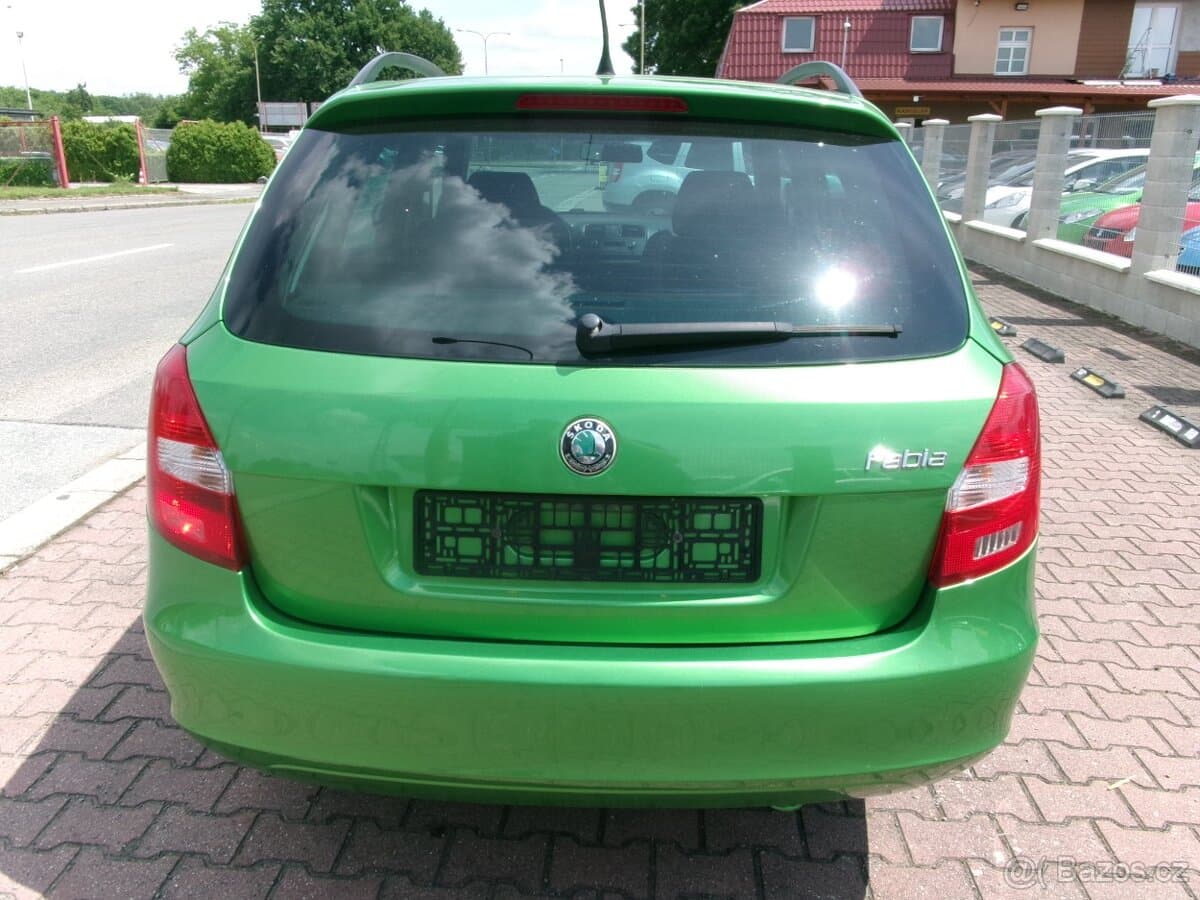 2010 Škoda FABIA - 5