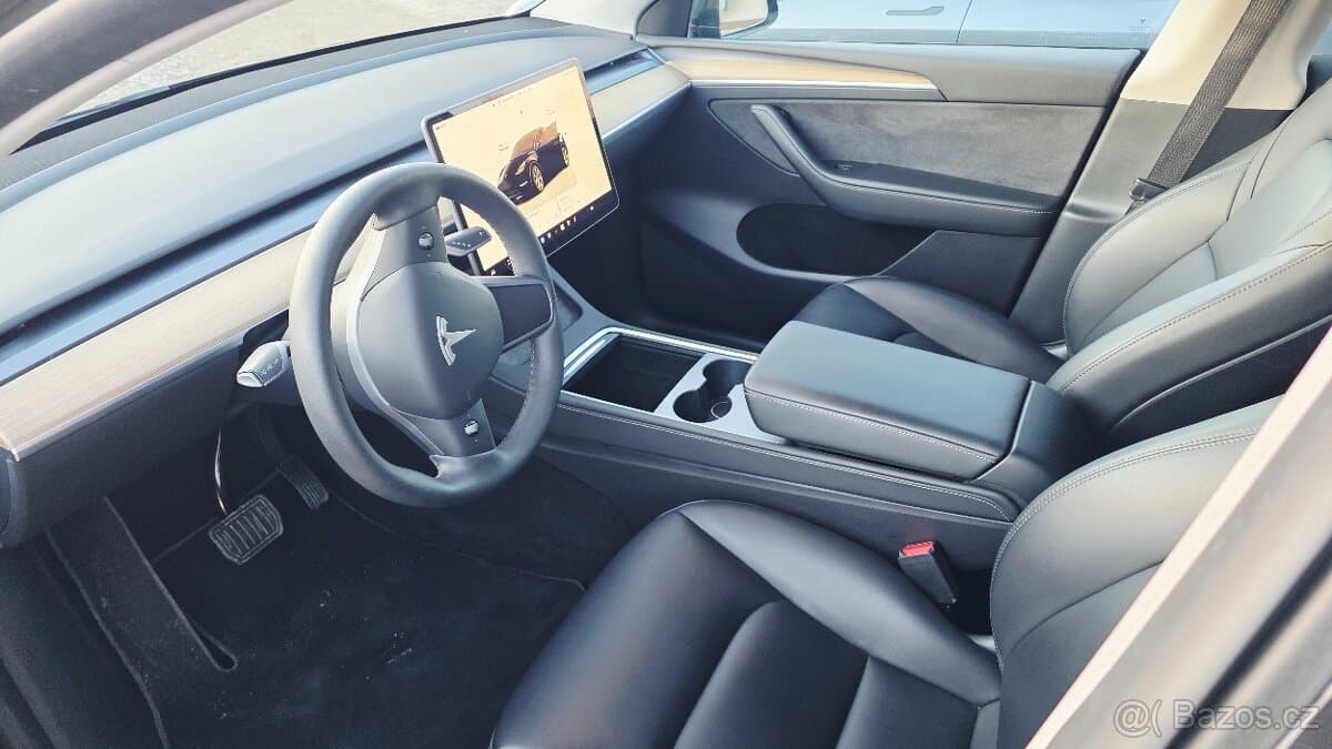 2022 Tesla MODEL Y - 5