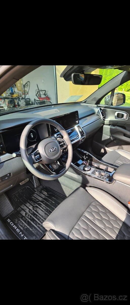 2021 Kia SORENTO - 5