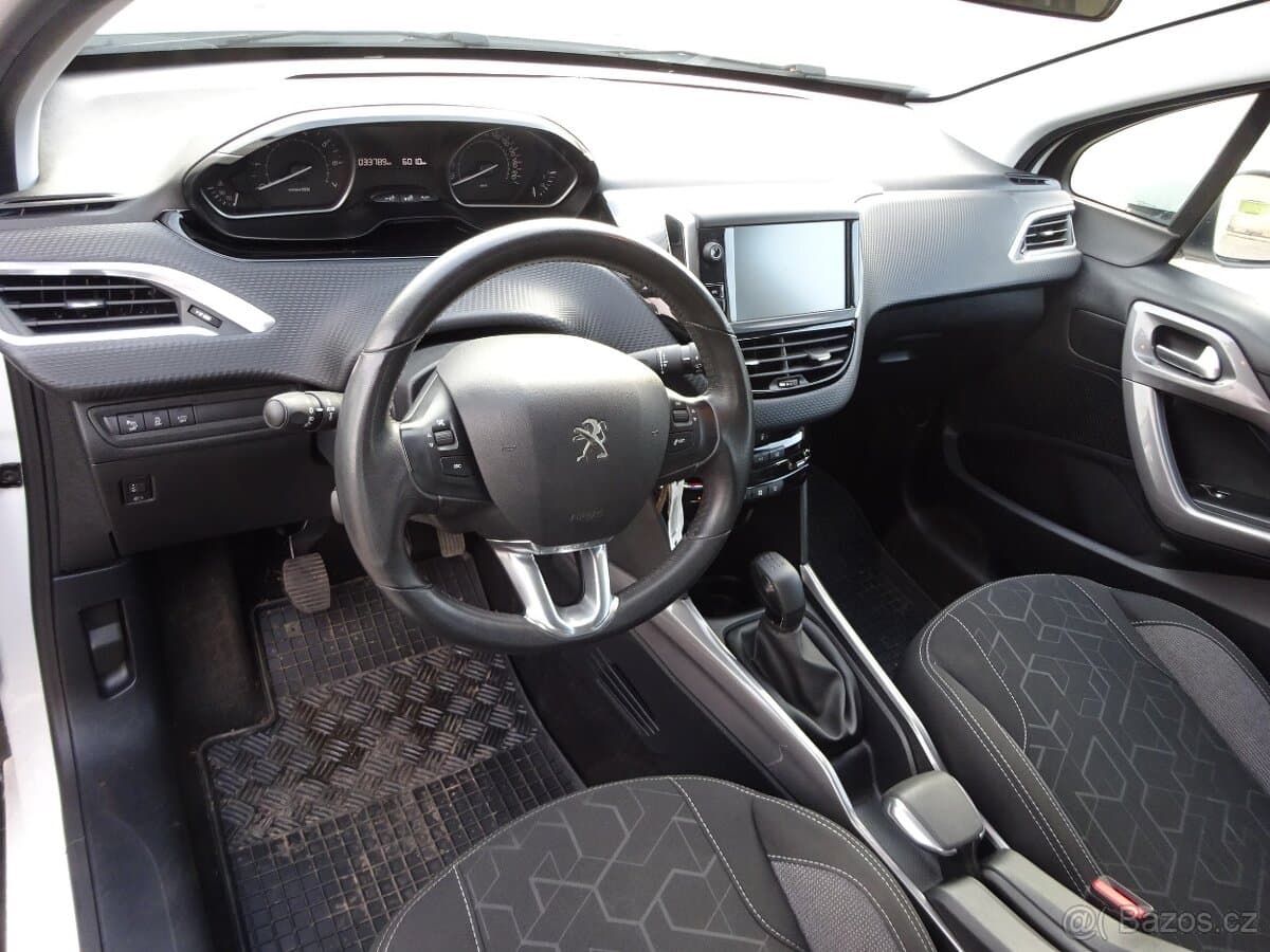 2017 Peugeot 2008 - 5