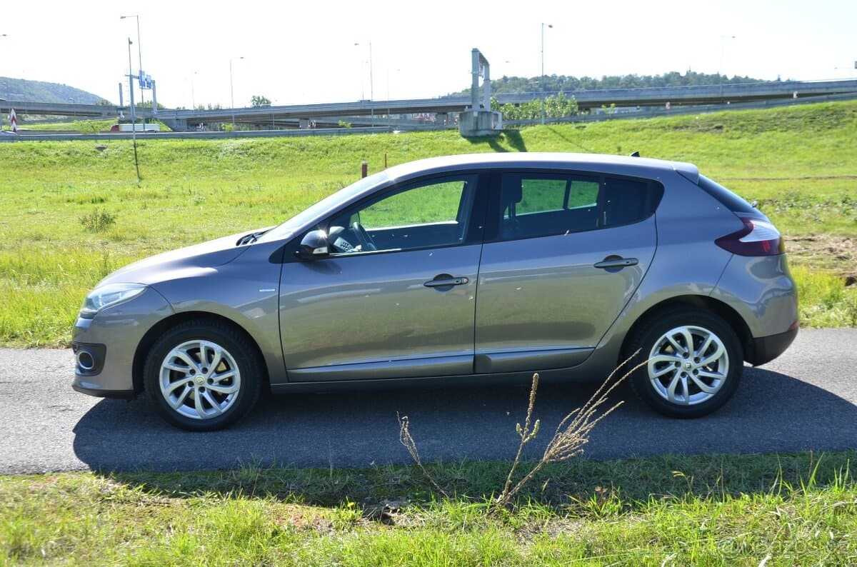 2015 Renault MEGANE - 5