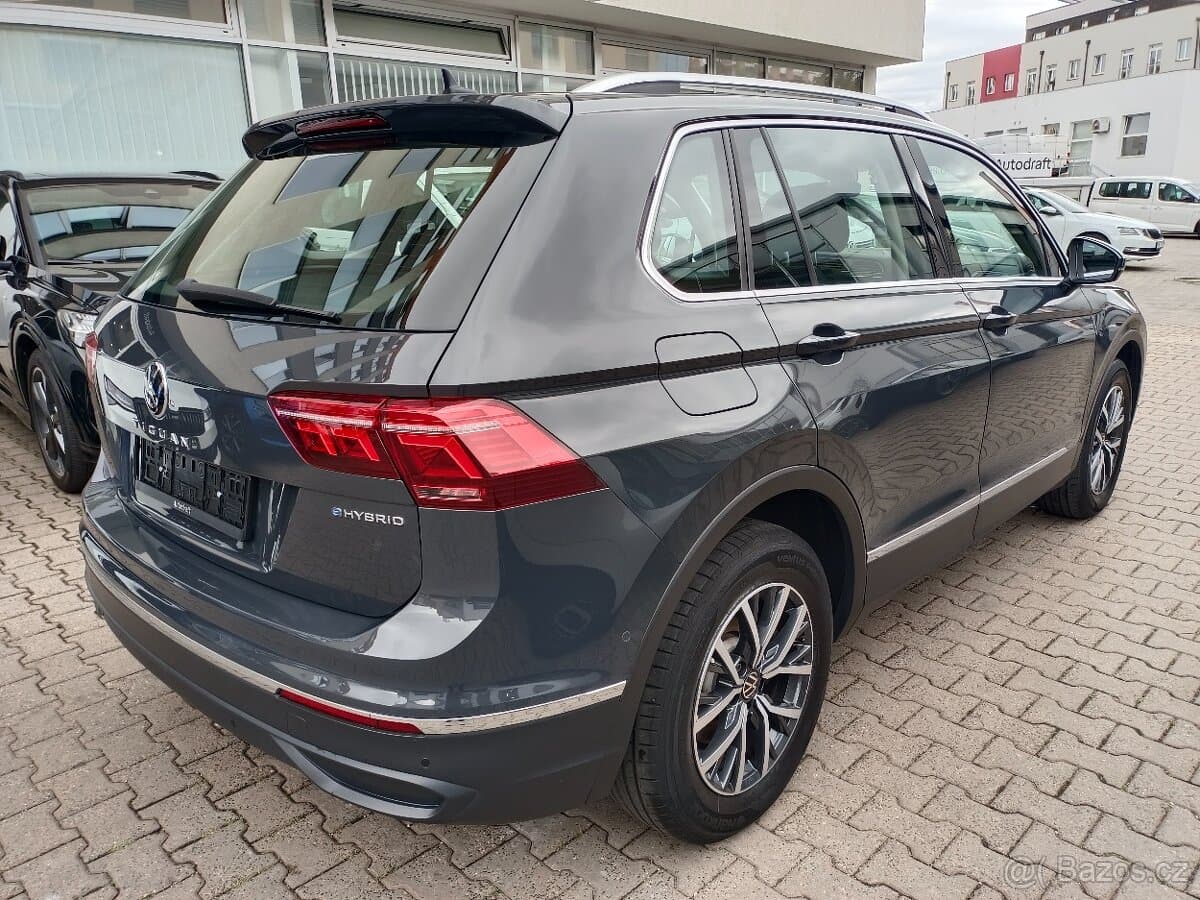 2021 Volkswagen TIGUAN - 5