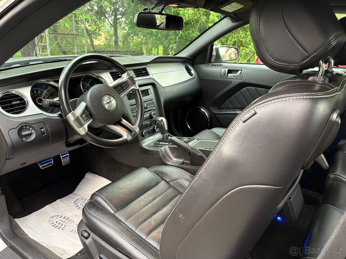 2014 Ford MUSTANG - 5