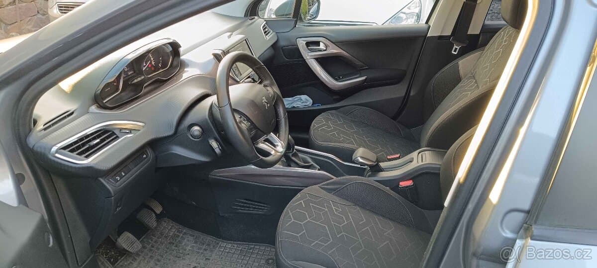 2013 Peugeot 2008 - 5