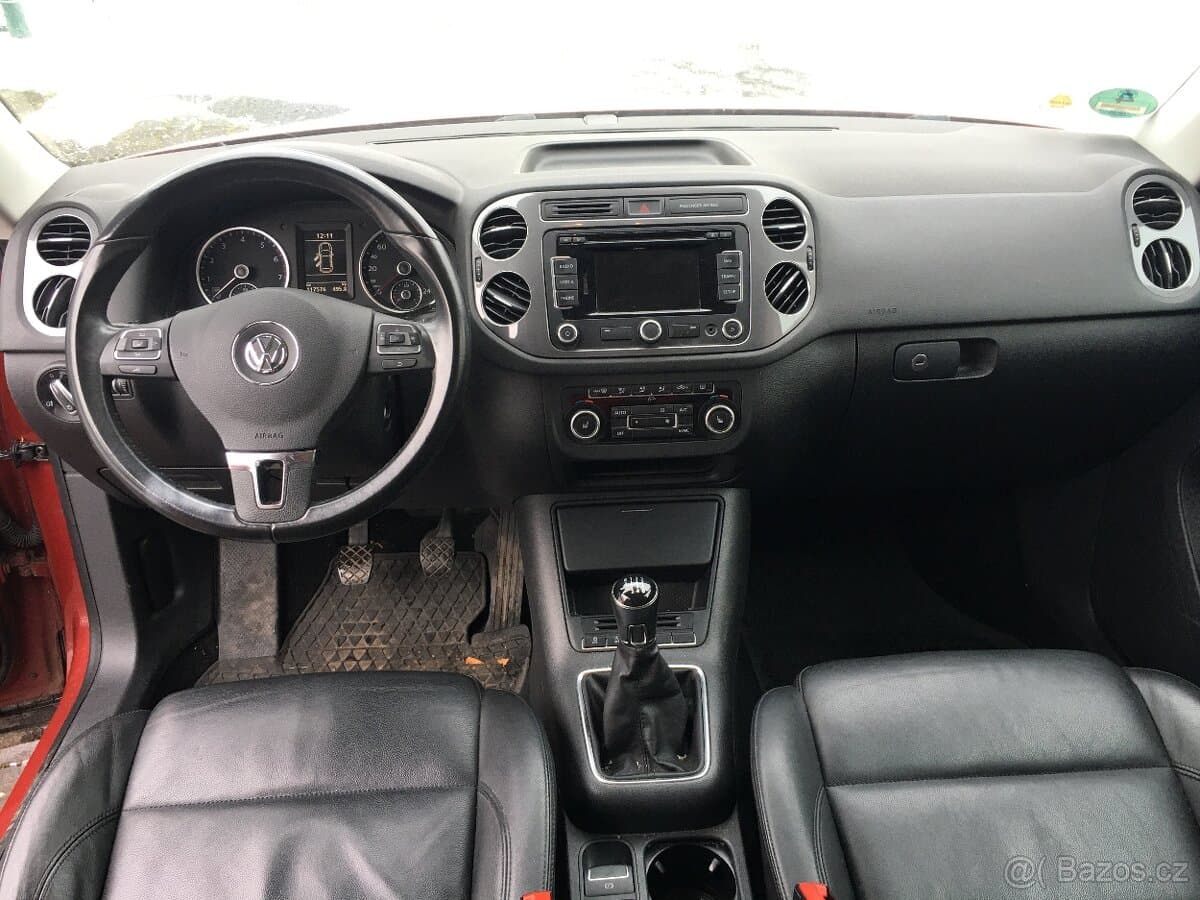 2012 Volkswagen TIGUAN - 5