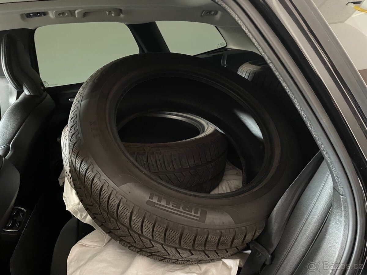 2021 Volvo XC60 - 5