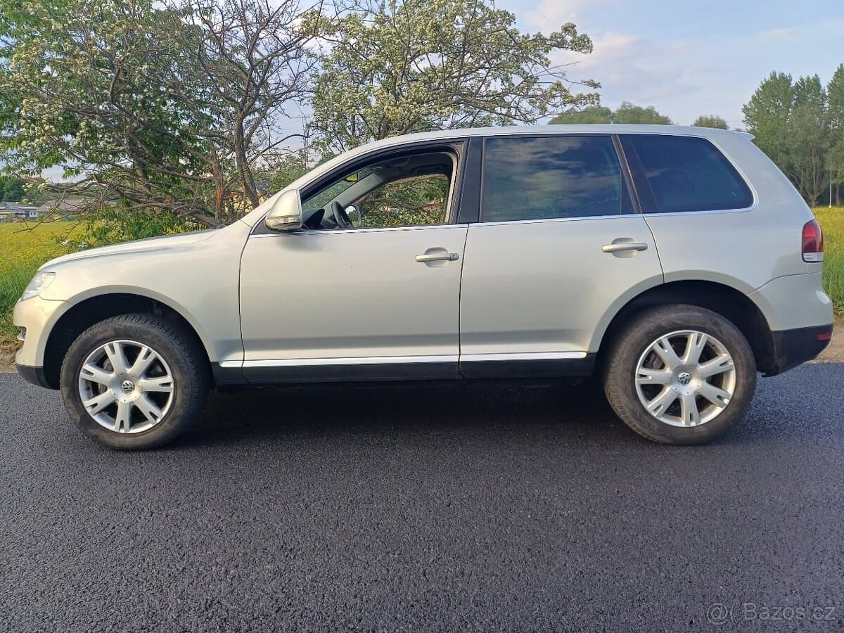 2009 Volkswagen TOUAREG - 5