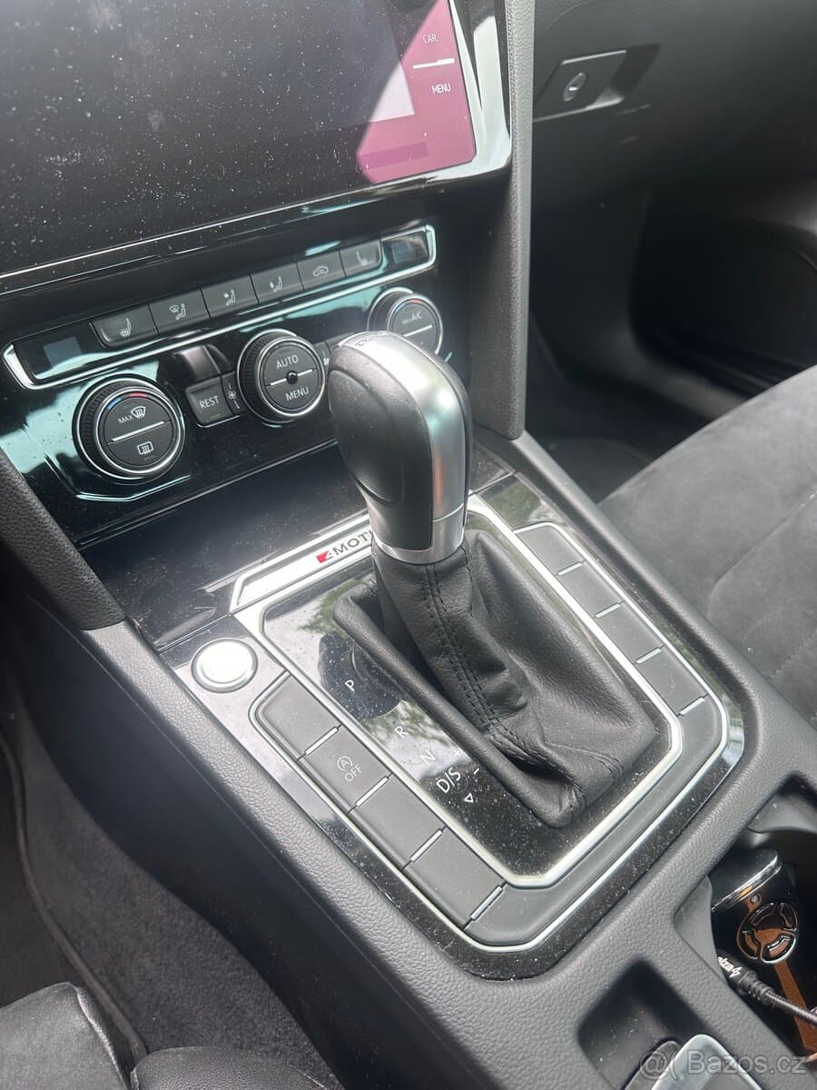 2018 Volkswagen PASSAT - 5