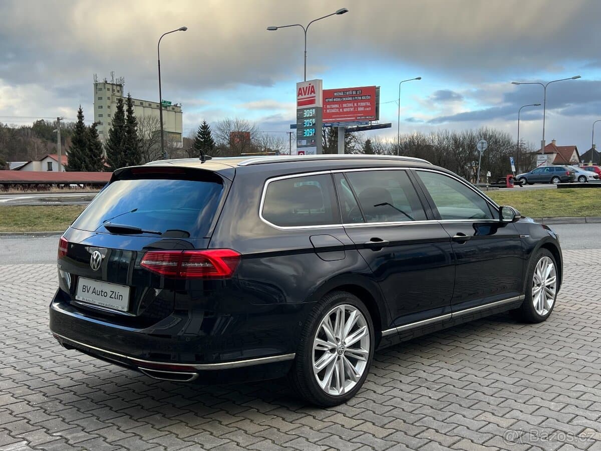 2016 Volkswagen PASSAT - 5