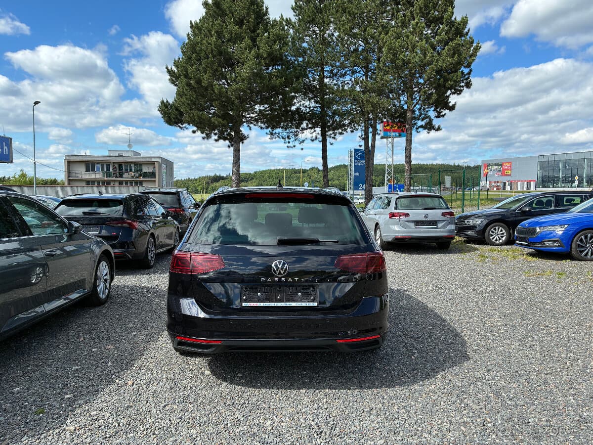 2023 Volkswagen PASSAT - 5