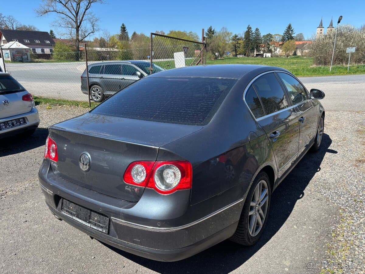 2009 Volkswagen PASSAT - 5