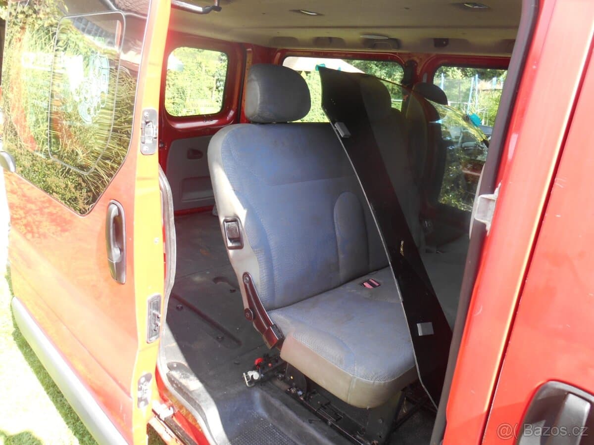 2004 Renault TRAFIC - 5
