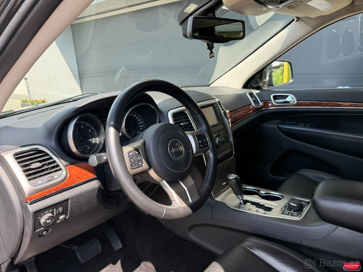 2011 Jeep CHEROKEE - 5
