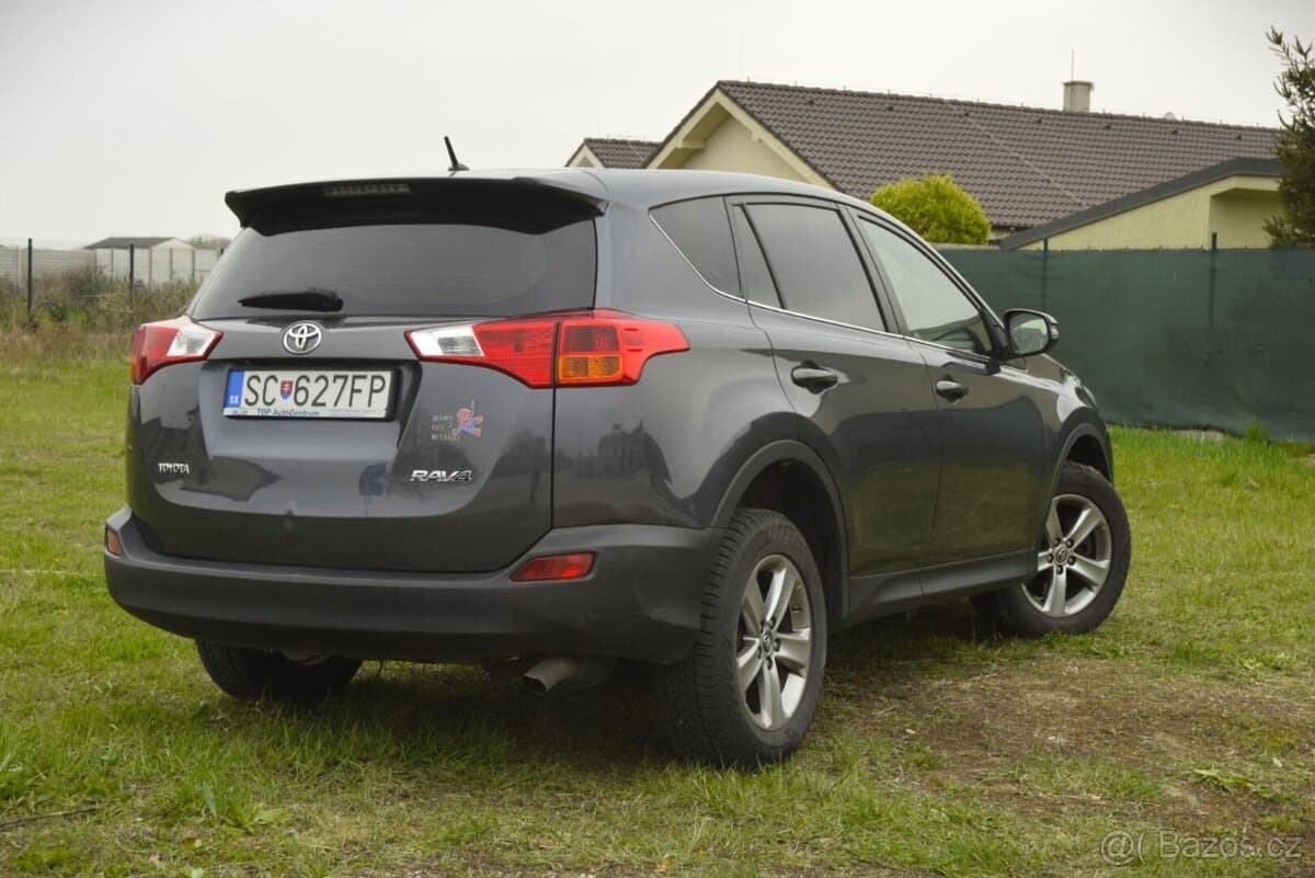 2014 Toyota RAV4 - 5