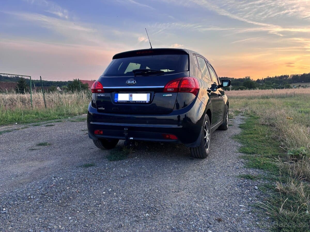 2019 Kia VENGA - 5