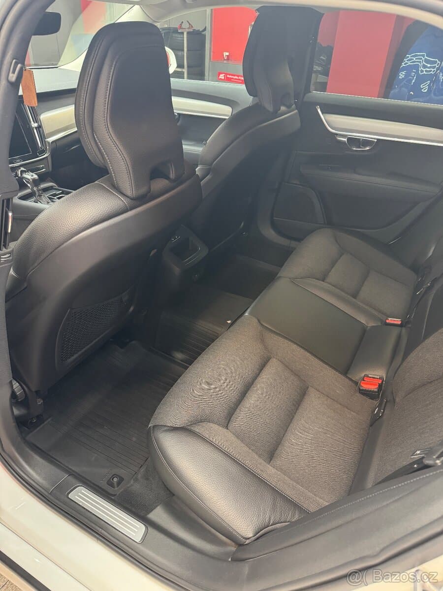 2020 Volvo V90 - 5