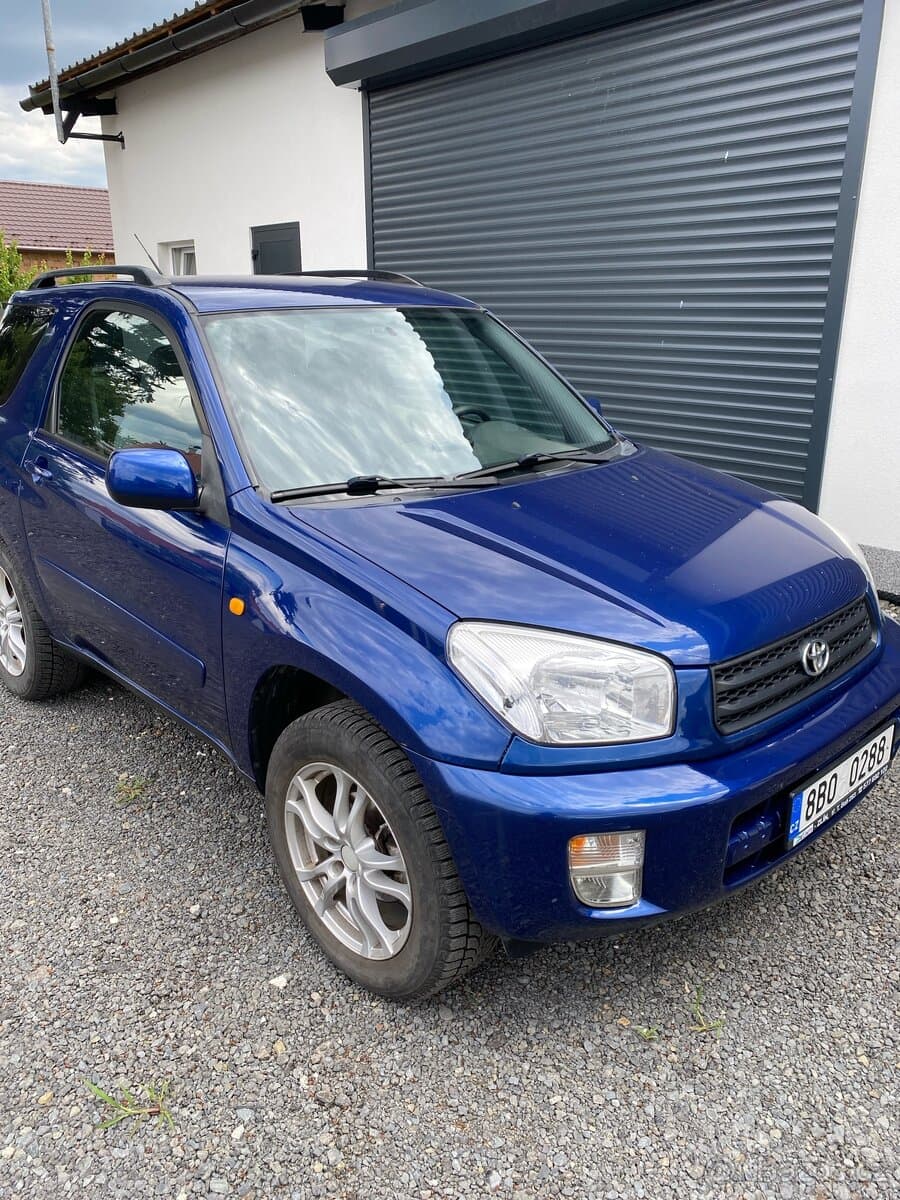 2000 Toyota RAV4 - 5