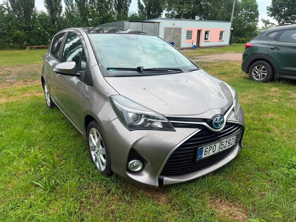 2014 Toyota YARIS - 5