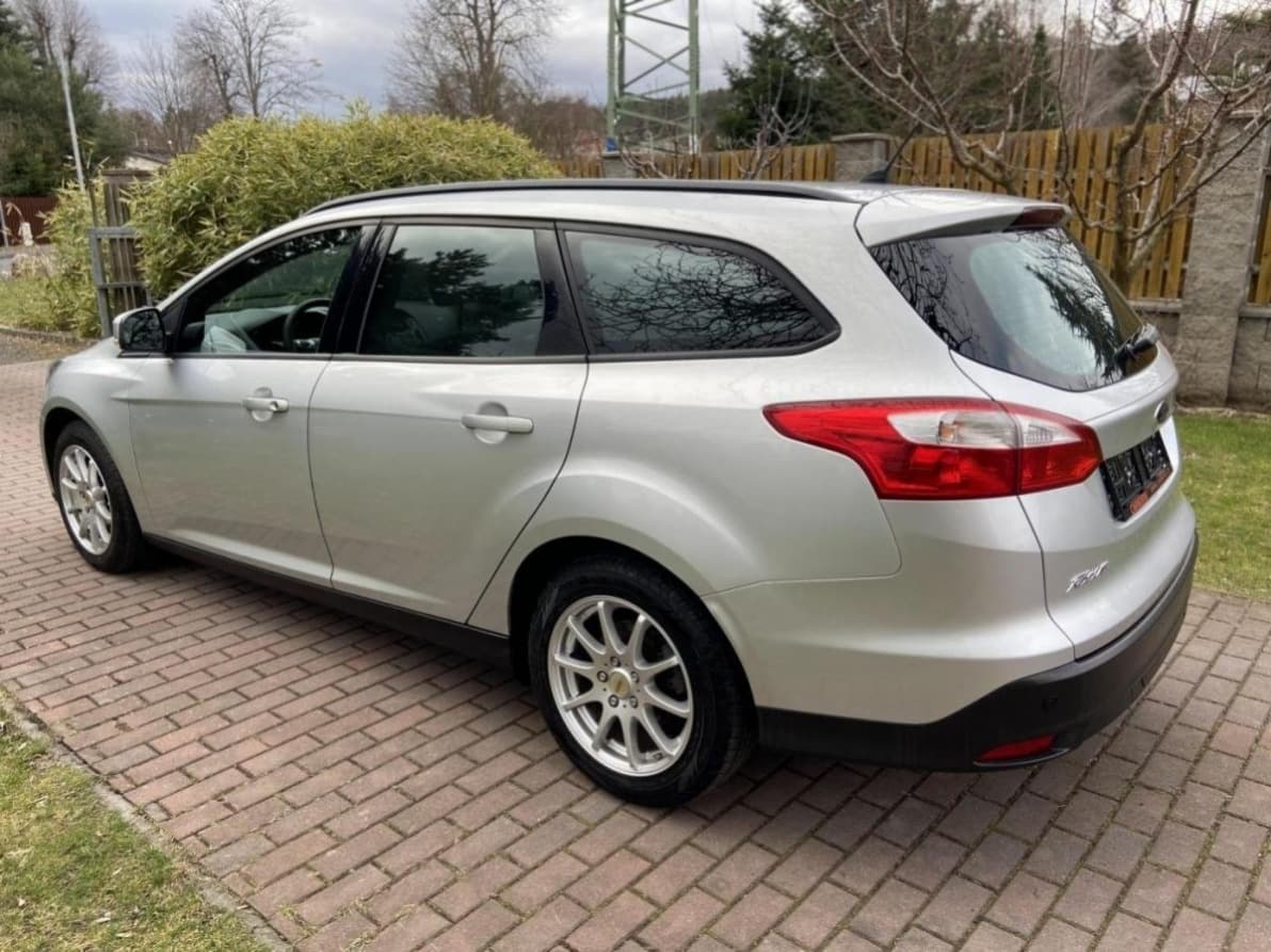 2011 Ford FOCUS - 5