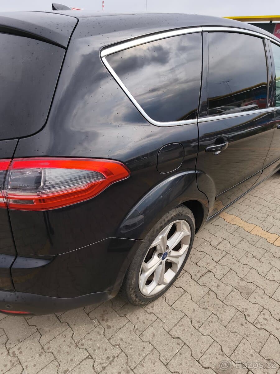 2013 Ford S-MAX - 5