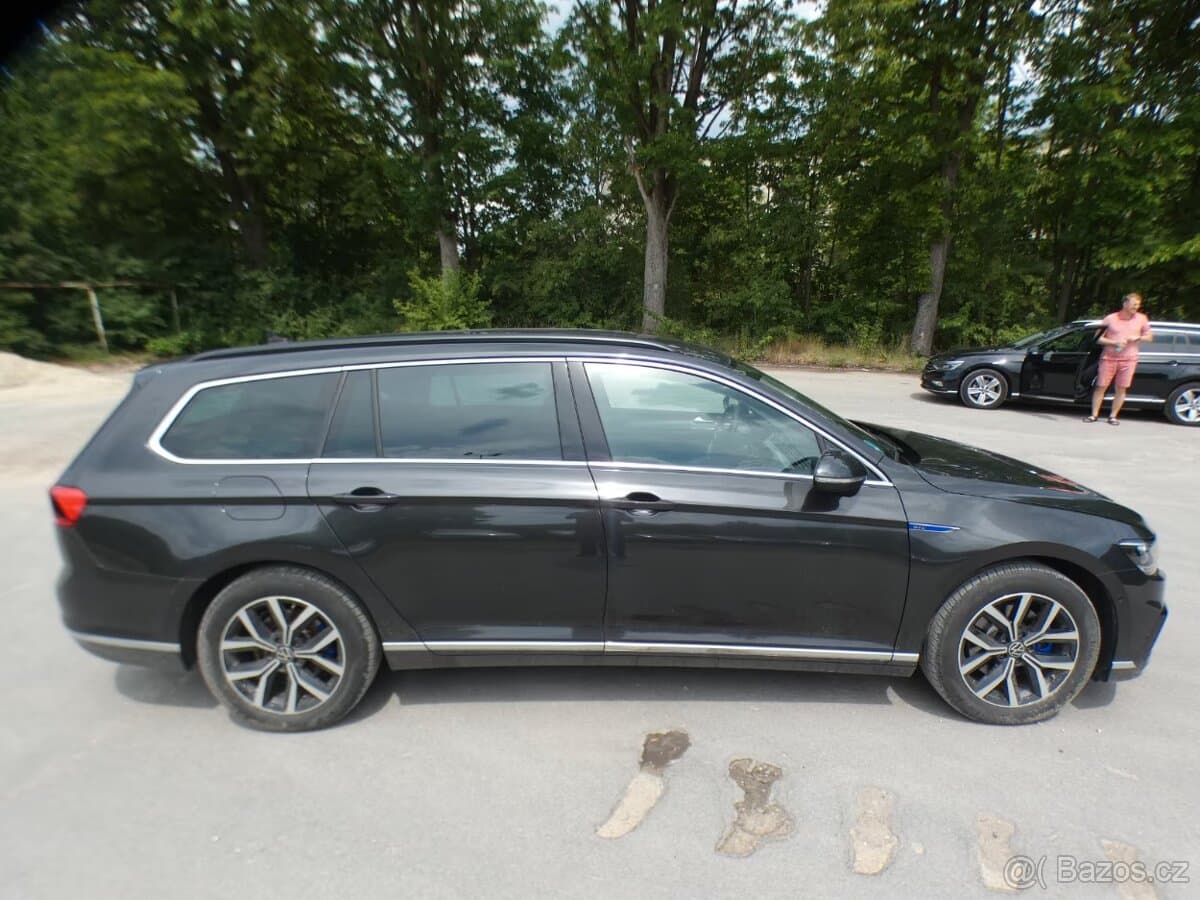 2021 Volkswagen PASSAT - 5