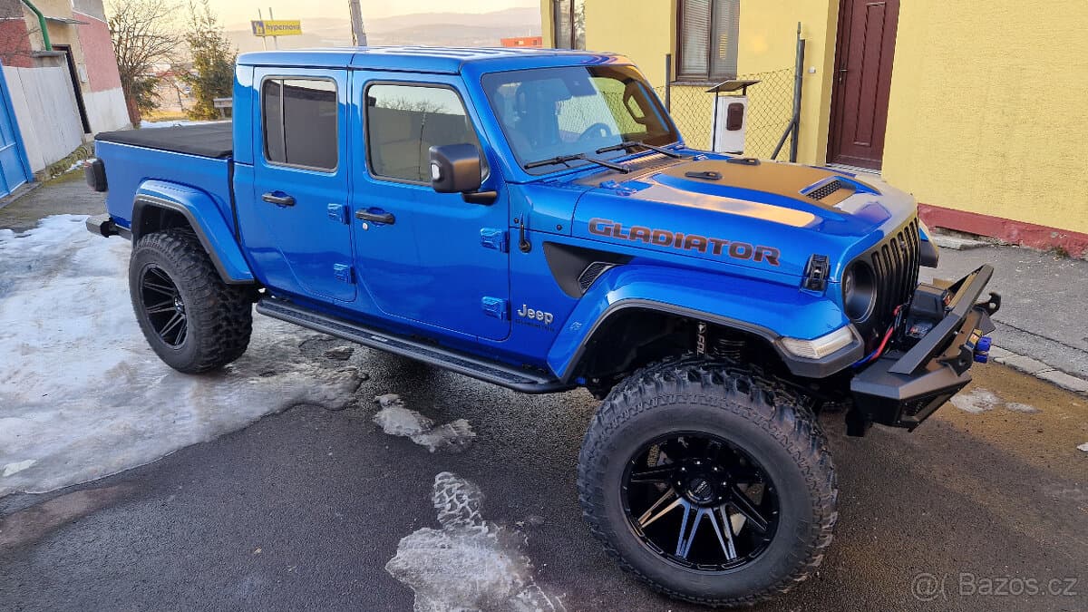 2021 Jeep GLADIATOR - 5