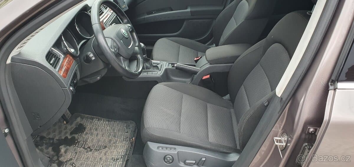 2011 Škoda SUPERB - 5