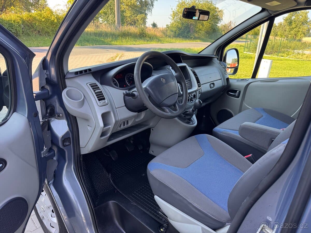 2012 Renault TRAFIC - 5