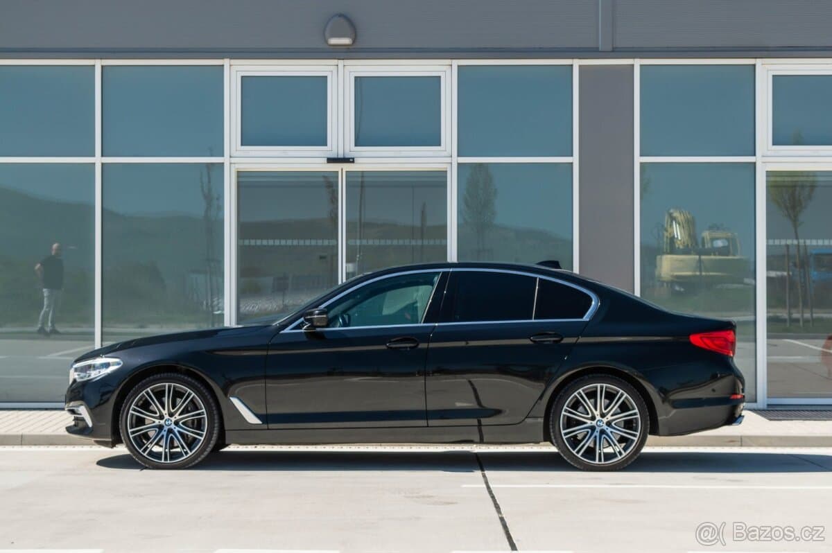 2018 BMW 5-SERIES - 5