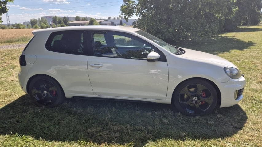 2010 Volkswagen GOLF - 5
