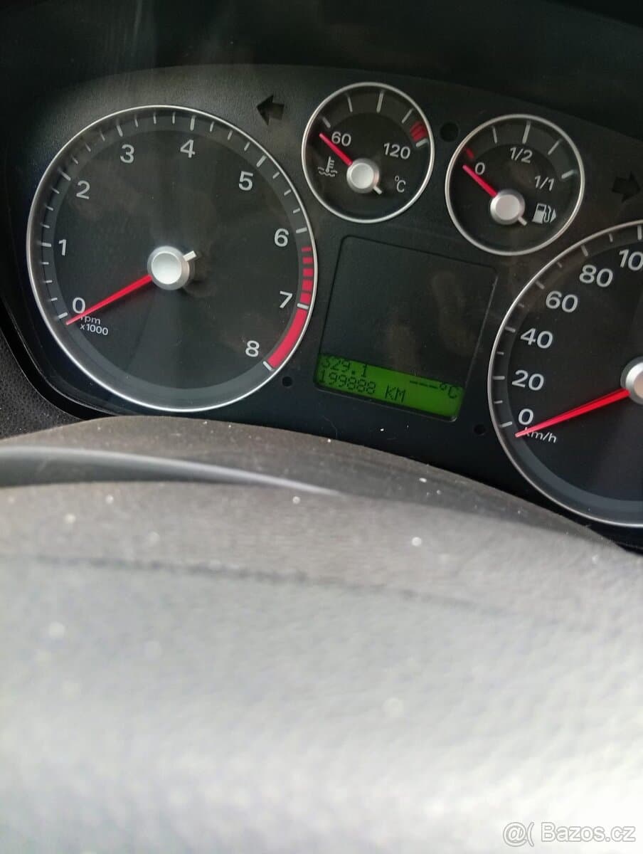 2005 Ford FOCUS - 5