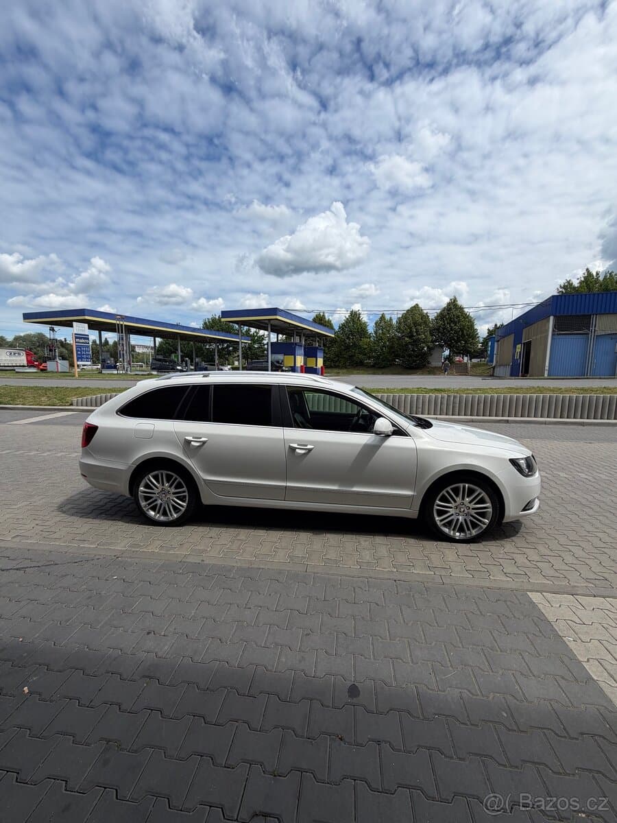 2014 Škoda SUPERB - 5