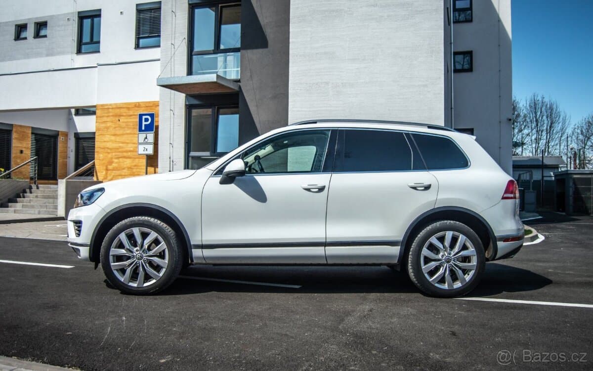 2015 Volkswagen TOUAREG - 5