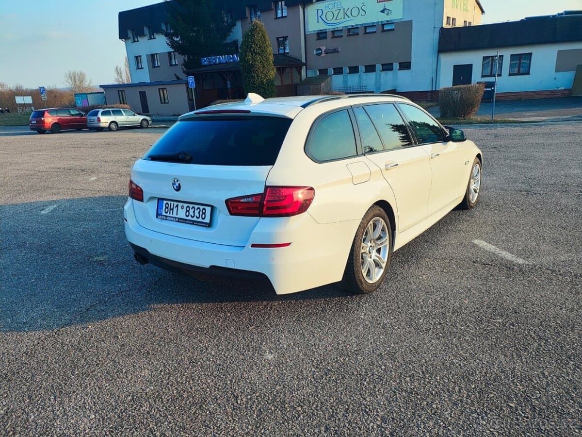 2013 BMW 5-SERIES - 5