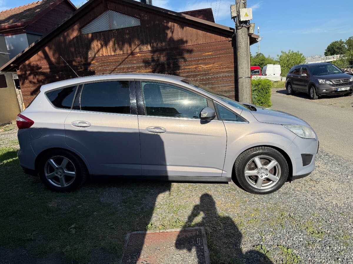2011 Ford C-MAX - 5