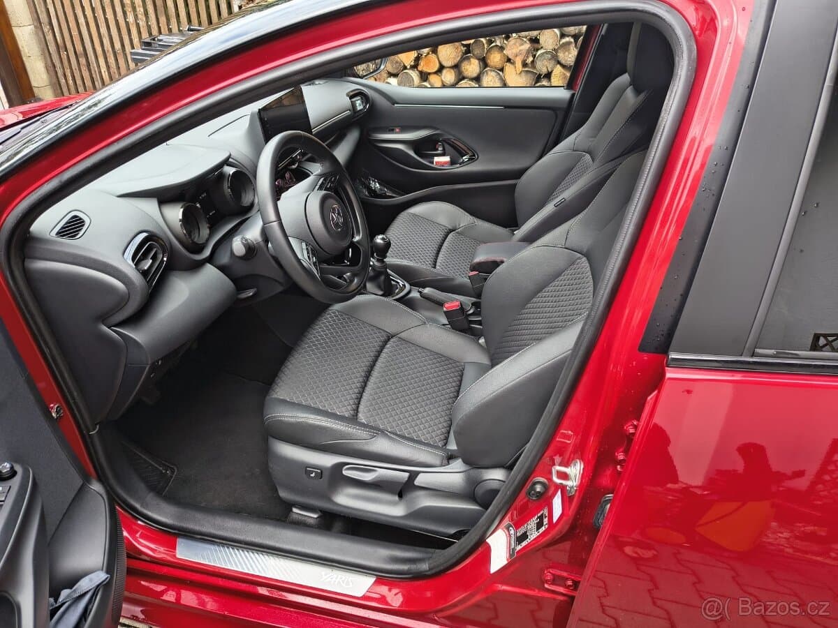 2022 Toyota YARIS - 5