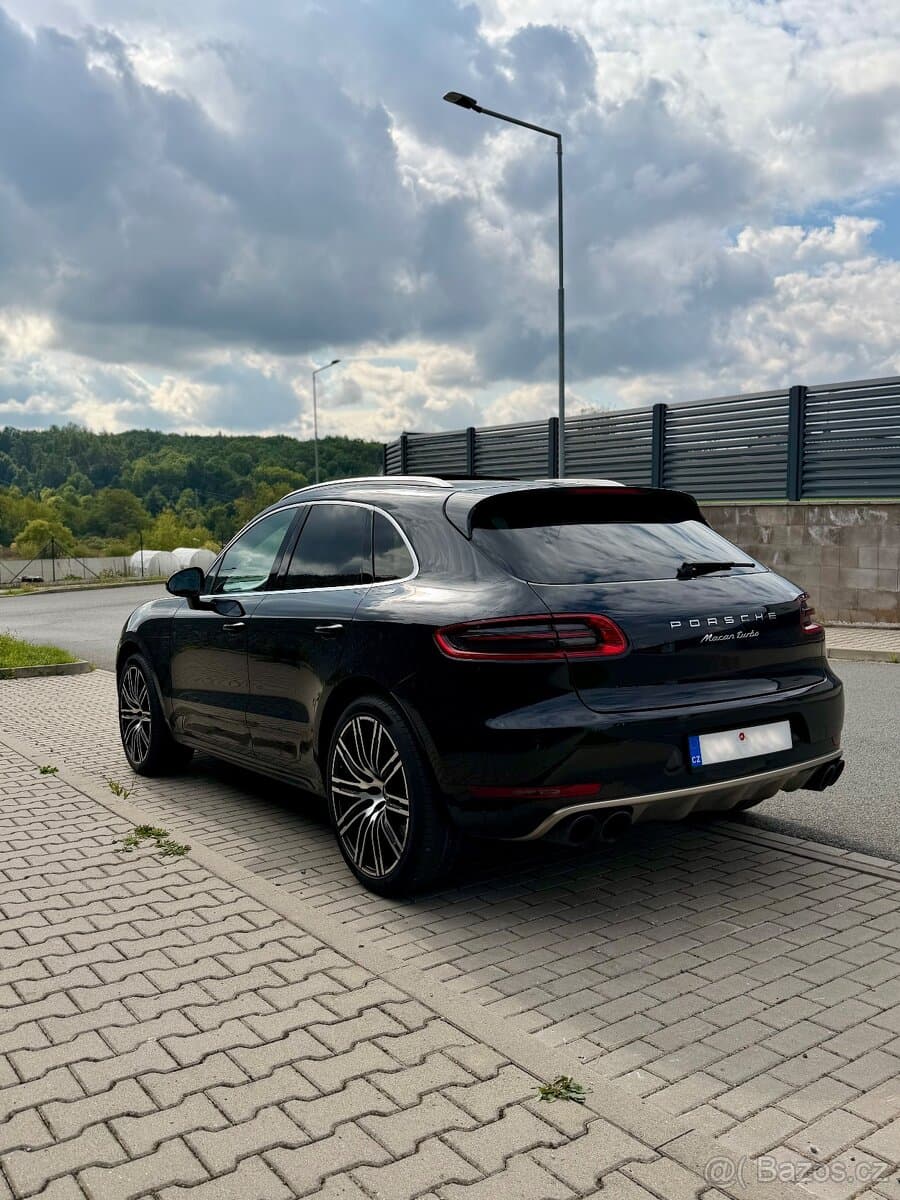 2017 Porsche MACAN - 5