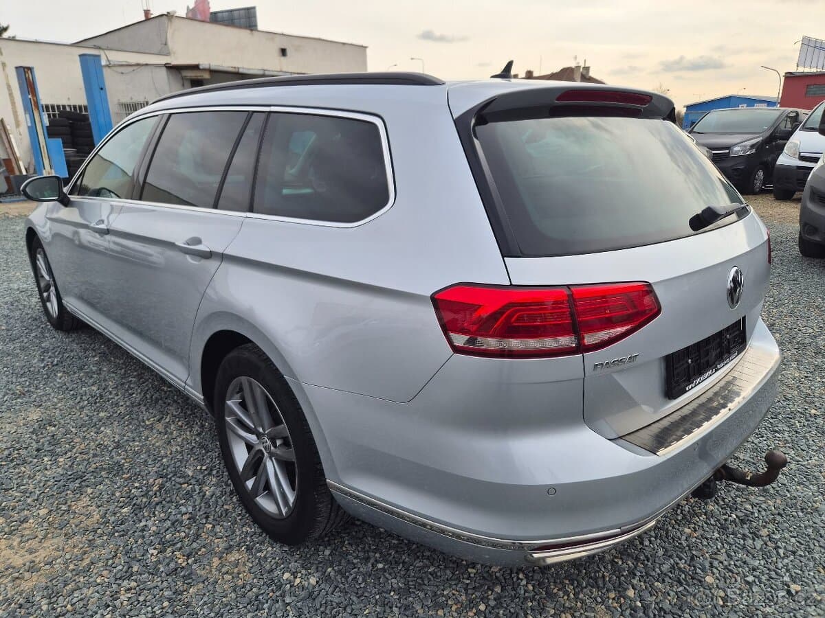 2015 Volkswagen PASSAT - 5