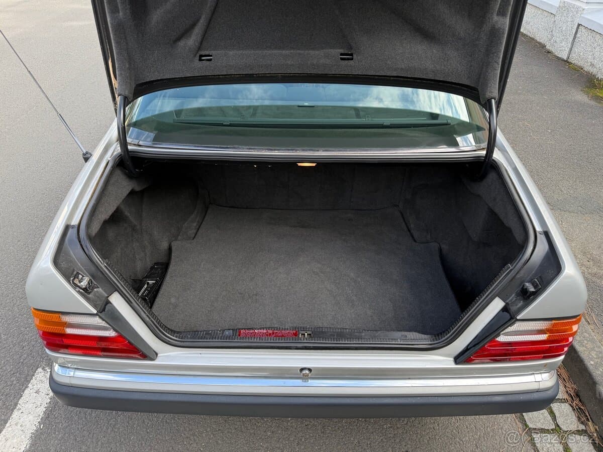 1990 Mercedes-Benz OSTATNÍ - 5