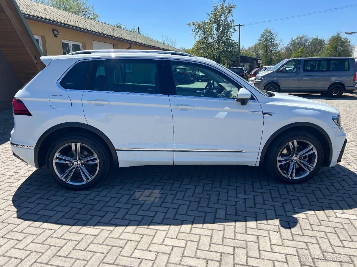 2017 Volkswagen TIGUAN - 5