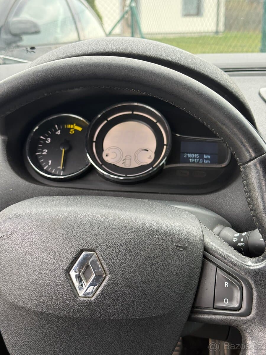 2016 Renault MEGANE - 5