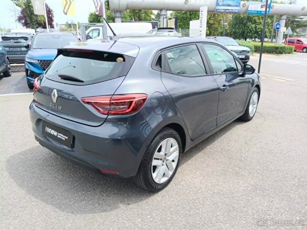 2022 Renault CLIO - 5
